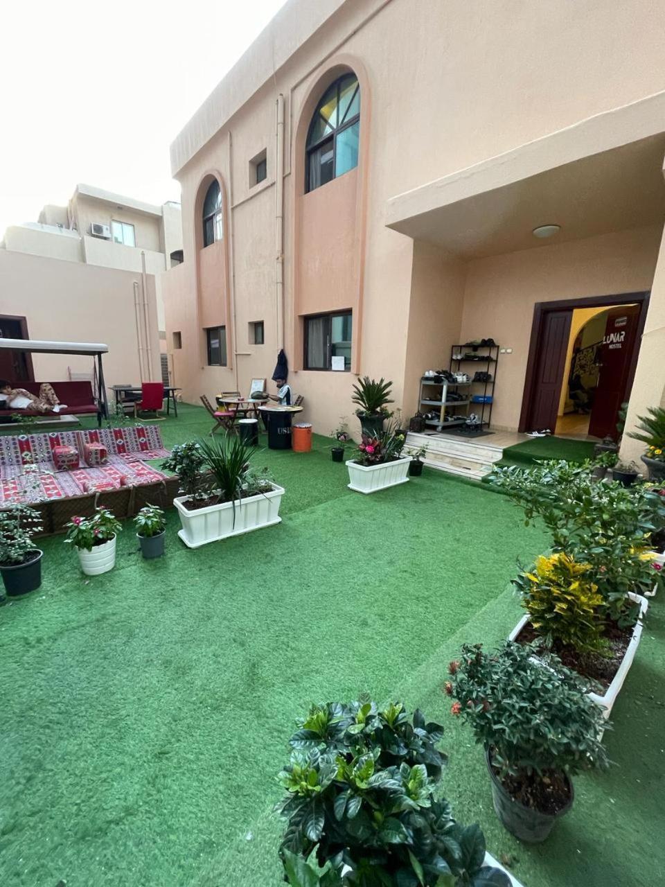 The Villa Hostel - By Lunar Abú Dhabí Exteriér fotografie